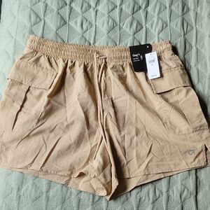 GapFit Midrise Quick Dry Shorts